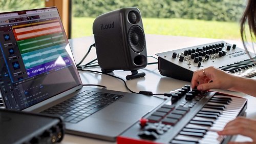 パワーアップしたコンパクトモニター、iLoud Micro Monitor Pro ｜ OWL