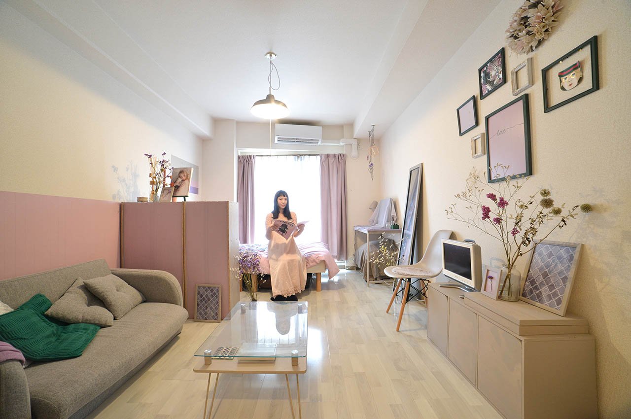 ラベンダーカラー×グレーで統一した大人ガーリー部屋 | こだわり“部屋”FILE