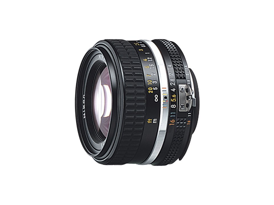 まあまあ綺麗な状態のニコンFブラック50mm F1.4付き 完全絶好調で