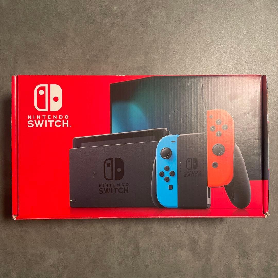 Nintendo Switch 本体 ケース・保護フィルム付き Nintendo Switch キャリングケース（画面保護シート付き） | Toys”R”Us