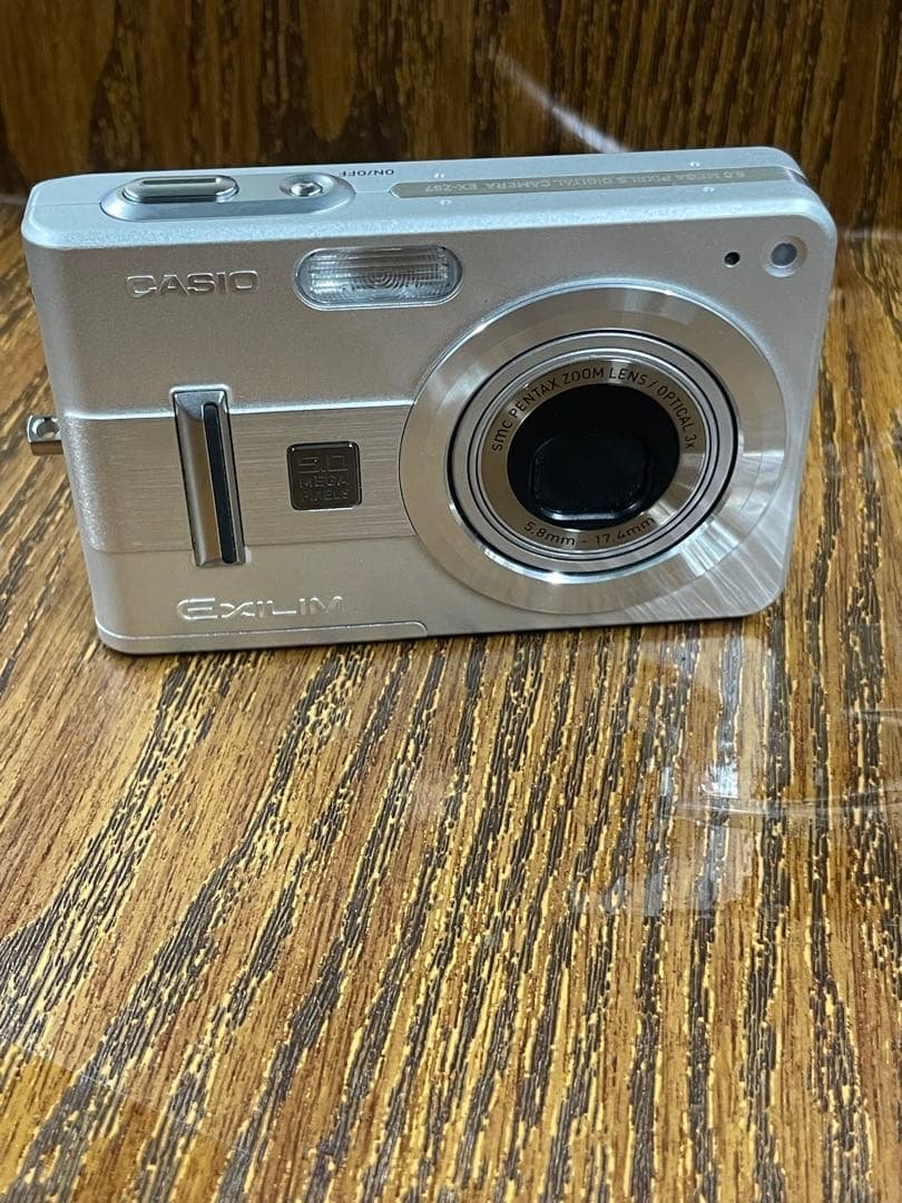 CASIO カシオ オールドデジカメ EXILIM EX-Z57