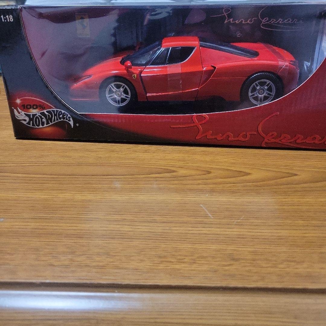 【 新品・未開封品 】 ホットウィール　1/18　 エンツォ フェラーリ Amazon.co.jp: ホットウィール／ WHIPS ：1/18 エンツォ フェラーリ